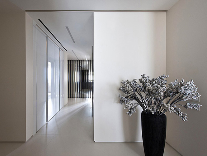 Белый и черный дизайн интерьера квартиры на русском языке – Home and Interiors
