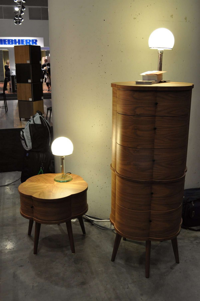 Дизайнер из Канады, Майк Лам, представил коллекции мебели на шоу IDSwest 2012
