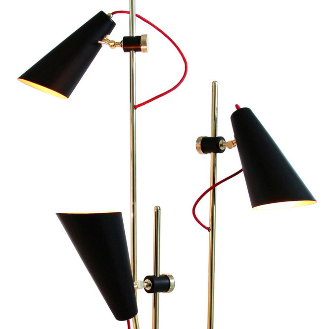 Напольный светильник Evans от эксклюзивного португальского бренда Delightfull — это идея, вдохновлённая 60-ми годами прошлого века.