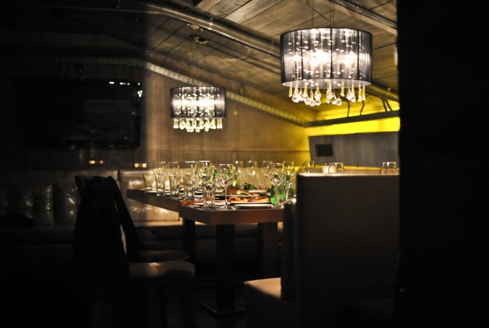 Стильный ресторан-  Tarantino Grill&Wine Bar на Подоле 